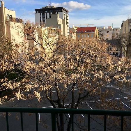 Blu Apartment In Old Town ブラチスラヴァ エクステリア 写真