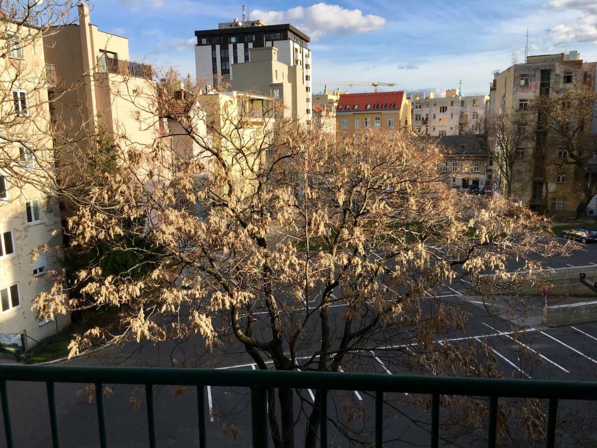 Blu Apartment In Old Town ブラチスラヴァ エクステリア 写真